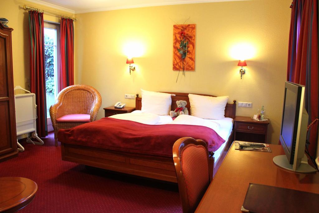 Hotel Garni Wiestor Uberlingen Kamer foto